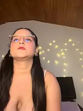 Alina0 — show boobs+show pussy
