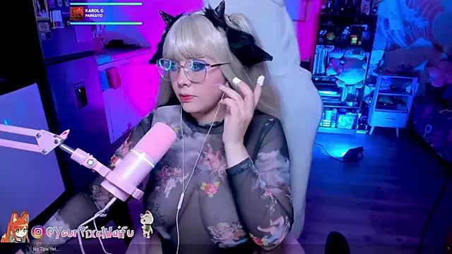 AlyssaRomanova — GLASS DILDO IN MY ASS
