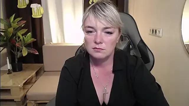 AmandaSkript on StripChat 