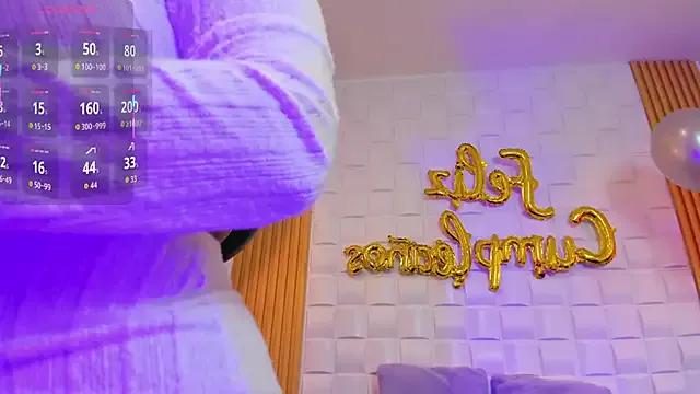 AriaBelle on StripChat 