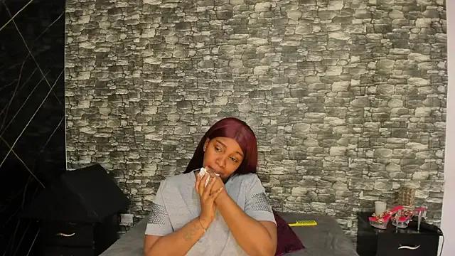 ArianaBlackk on StripChat 