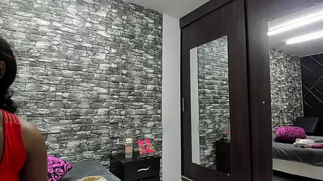 ArianaBlackk on StripChat 