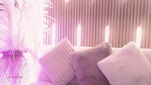 ArianaSantana — Let's Get Hot!