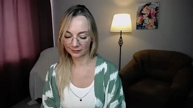 Ava_Elior on StripChat 