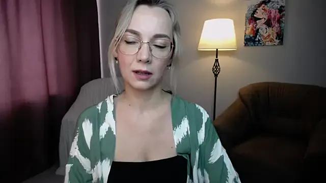 Ava_Elior on StripChat 