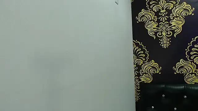 BigBoobs_Goddess — FINGERING MY HOLES