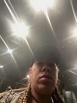 Bigbuttbrooklynn — BACK FROM SC jail! *Panties off @Goal