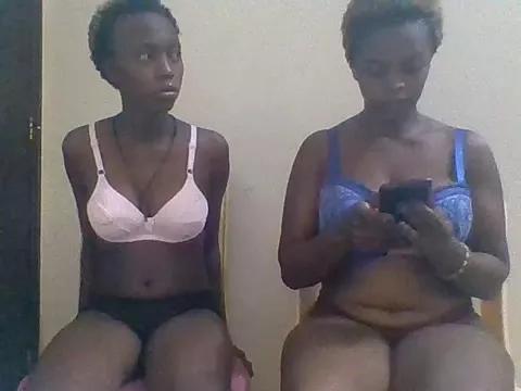 boobsnipplian on StripChat 