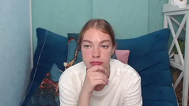 CassieDi on StripChat 
