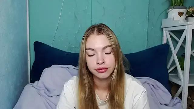 CassieDi on StripChat 