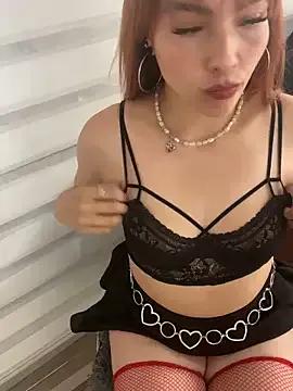 Catia_Pink — Show pussy un pblic x 5min