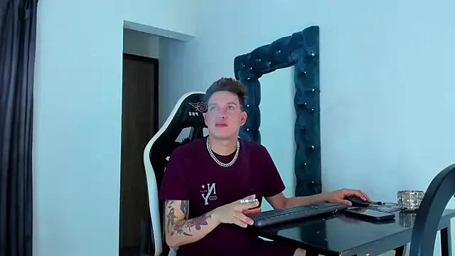 daddys_insanee — Make your Venezuelan boys happy 