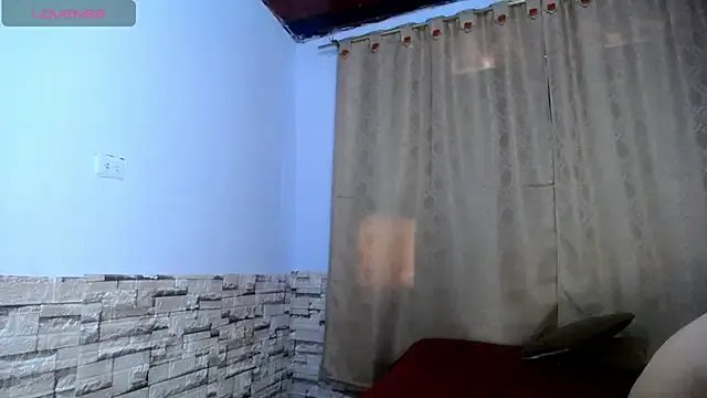 DaraKat18 on StripChat 