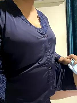 divya_arora22 — Cum in mouth