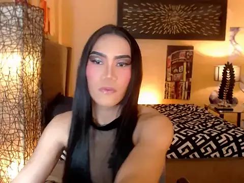 ElegantKellyUncutTS — happy goal