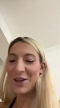 Ella_Charm on StripChat 