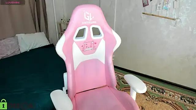 Elle_Ellise on StripChat 