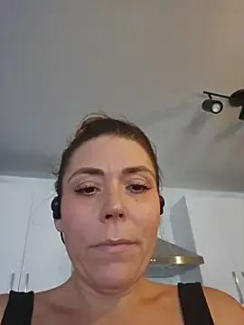 Ellie-L-Elizabeth on StripChat 