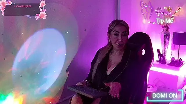 EvelinaGrey — Great dildo show + orgasm