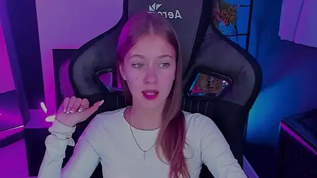 EveMundie on StripChat 