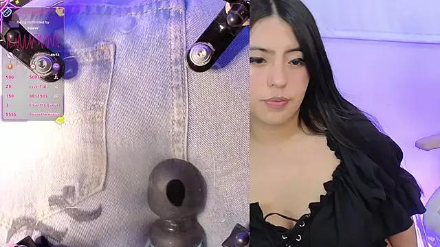 Hikikodoll__ on StripChat 