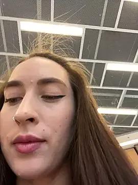 Holly_Play — Freechat on StripChat