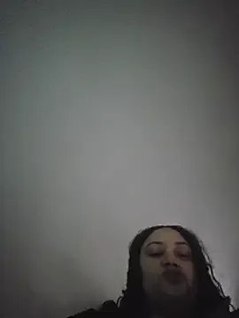 honeeyyy_pot on StripChat