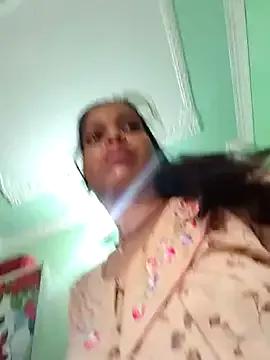 Hotty-Nidhi on StripChat 