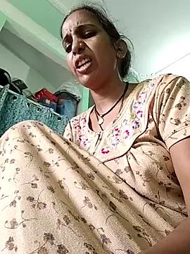 Hotty-Nidhi on StripChat 