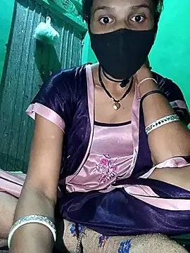 Hoty_girl_143 on StripChat