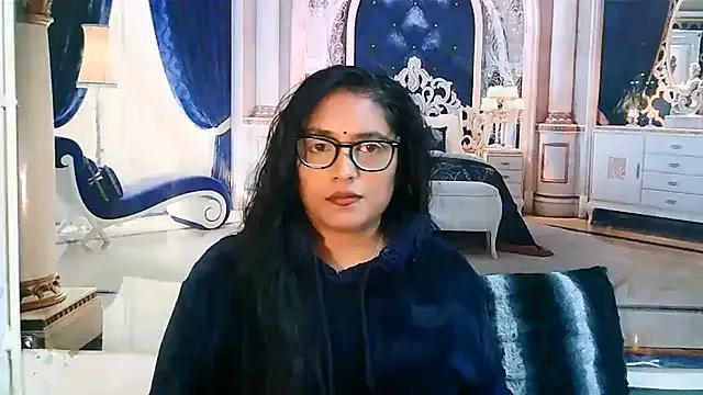 IndiaBlackPanther on StripChat 