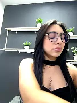 isabella_jade — domi inside my pussy