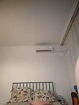 Jassiundich2 on StripChat