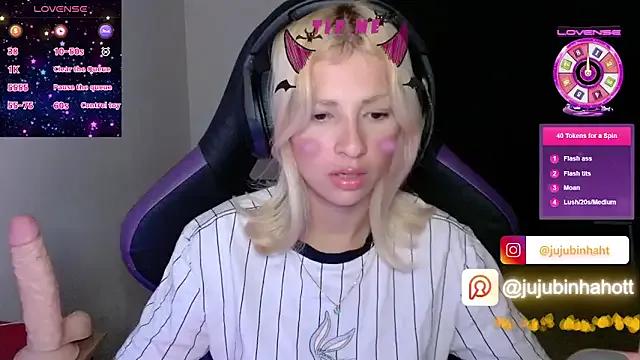 jujubinhahot — show boobs