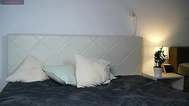 KaeliaScorch — Make my nipples hard