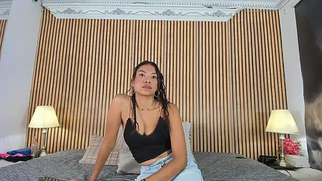 keeyla_stone on StripChat