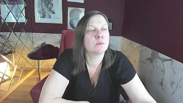 KellyPerfection — full nude show on heels