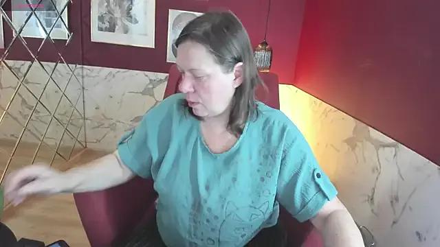 KellyPerfection on StripChat 