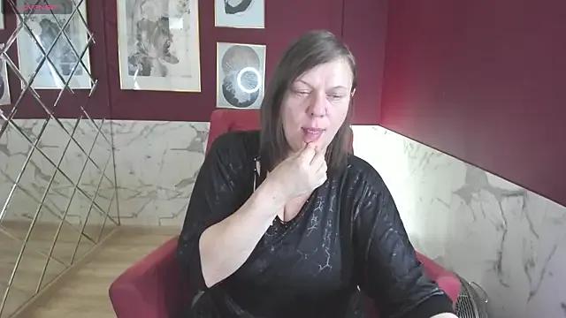 KellyPerfection on StripChat 