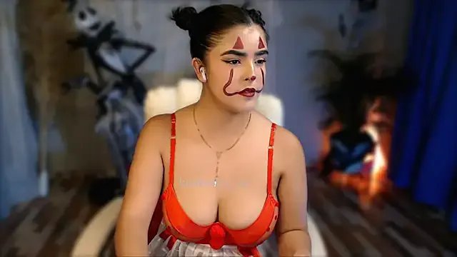 kim_zaratte on StripChat