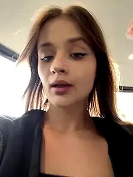 KittyQueeny on StripChat 