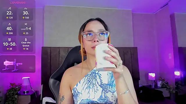 LanaMills_ on StripChat 