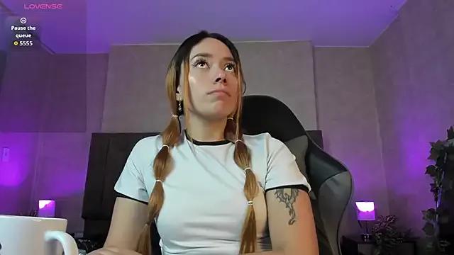 LanaMills_ on StripChat 