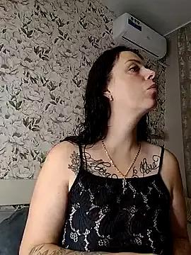 Lola_Hale — Make me moan