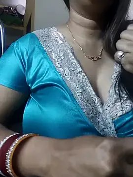 Madhavi_mishra — ICE PLAY WITH PUSSY