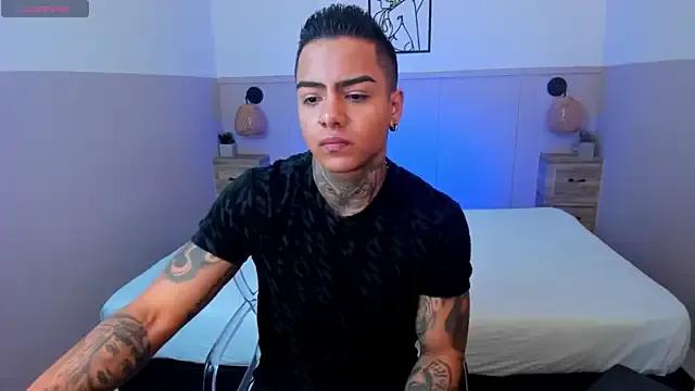 MaxSteel98 — Show Ass