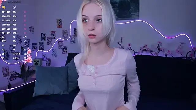 Megan--chan — rub my pussy 