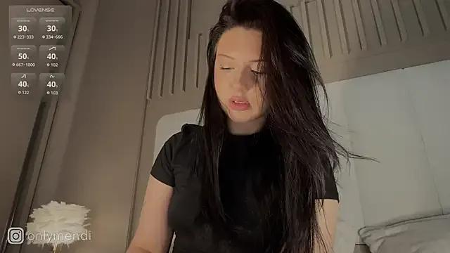 MENNDI on StripChat 