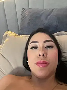 Miss_blue69 on StripChat