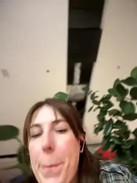 MommmyYummy on StripChat 